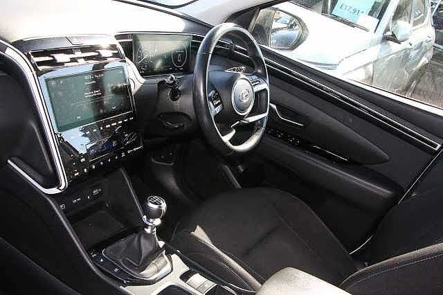 Hyundai TUCSON 1.6 TGDi 48V MHD Premium 5dr 2WD White