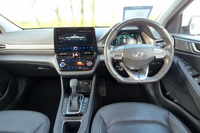 Hyundai IONIQ 1.6 GDi Hybrid Premium SE 5dr DCT