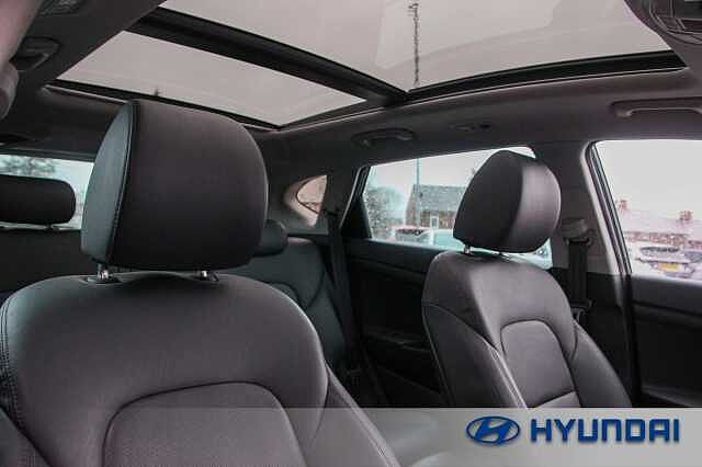 Hyundai TUCSON 1.6 CRDi 136 Premium SE 5dr 2WD DCT Stellar Blue