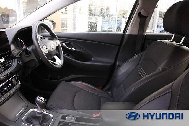 Hyundai I30 1.0T GDi Premium 5dr Shimmering Silver