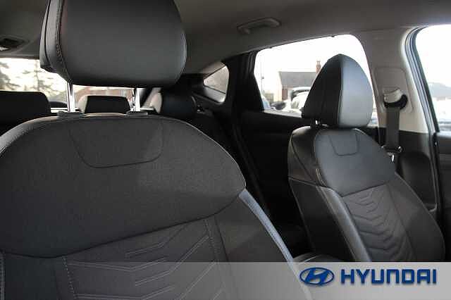 Hyundai TUCSON 1.6T Premium 5dr