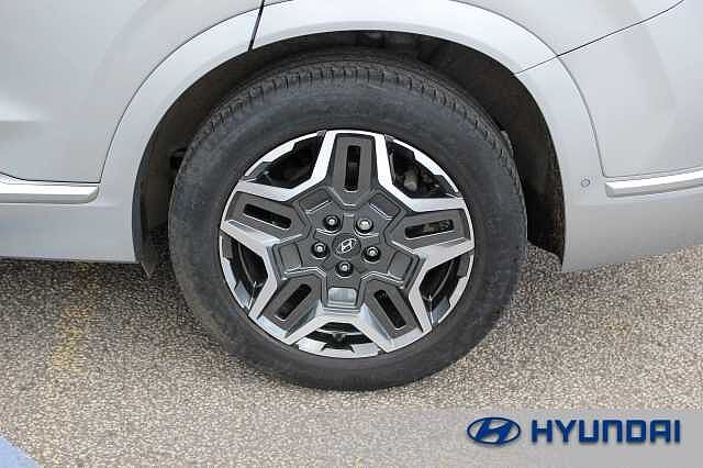 Hyundai SANTA FE 1.6 TGDi Hybrid Ultimate 5dr 4WD Auto Typhoon Silver
