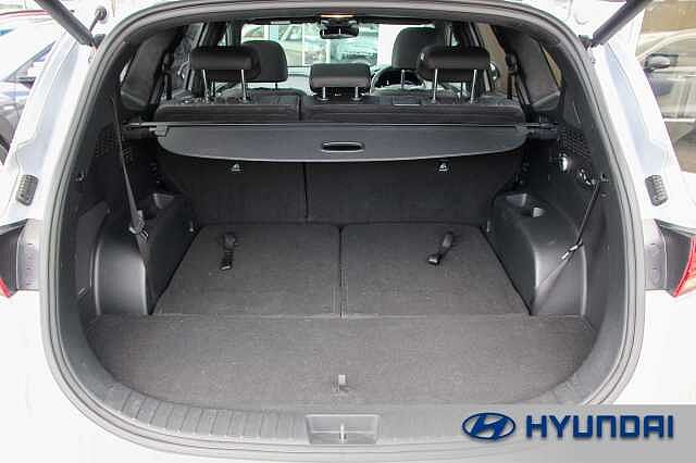 Hyundai SANTA FE 1.6 TGDi Hybrid Ultimate 5dr 4WD Auto Typhoon Silver