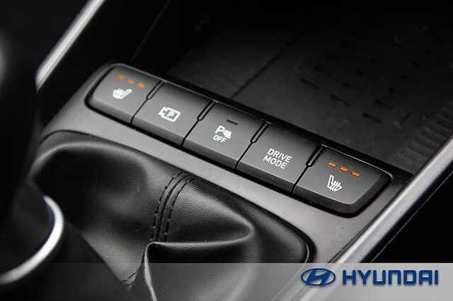 Hyundai BAYON 1.0 TGDi 48V MHEV Premium 5dr Dragon Red