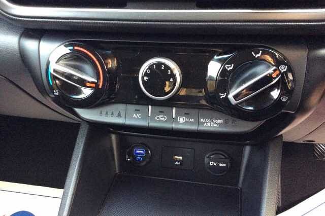 Hyundai KONA SE Connect 1.0 T-GDi MHEV (120ps)