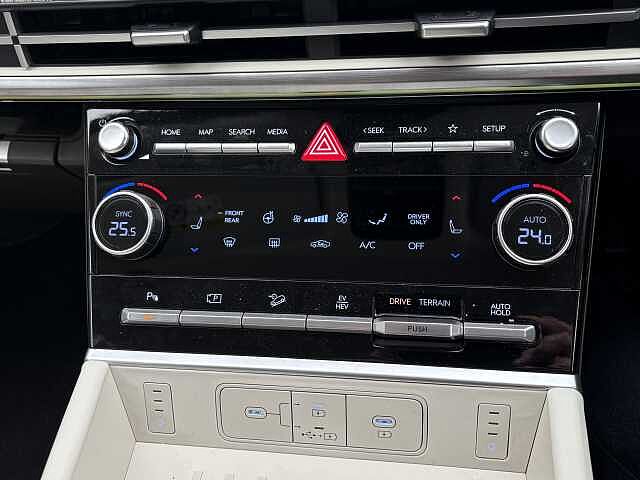 Hyundai SANTA FE Ultimate Plug-in Hybrid 1.6 T-GDi PHEV 4WD (253ps)