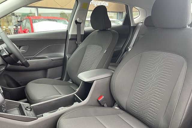 Hyundai KONA Advance 1.6 T-GDi (138ps) Abyss Black