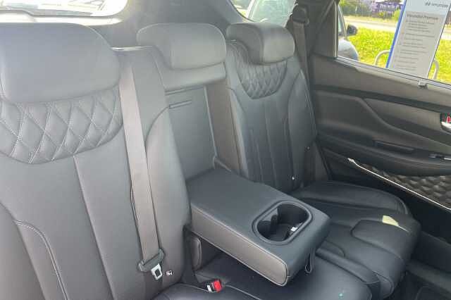 Hyundai SANTA FE Ultimate Hybrid + Tech Pack 1.6 T-GDi HEV (230ps) Magnetic Force