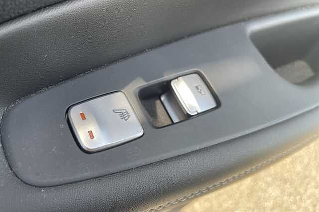 Hyundai SANTA FE Ultimate Hybrid + Tech Pack 1.6 T-GDi HEV (230ps) Magnetic Force