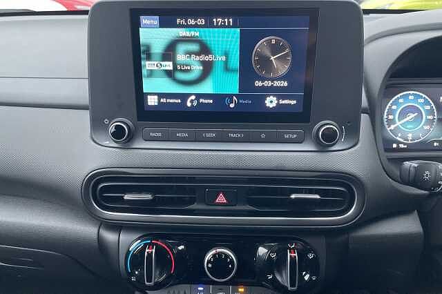 Hyundai KONA SE Connect 1.0 T-GDi MHEV (120ps) Atlas White