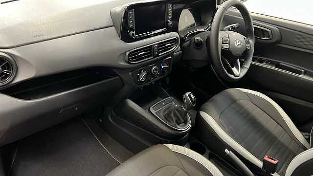 Hyundai I10 1.0 Advance Hatchback 5dr Petrol Auto Euro 6 (s/s) (63 ps) DRAGON RED