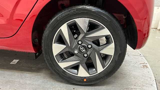 Hyundai I10 1.0 Advance Hatchback 5dr Petrol Auto Euro 6 (s/s) (63 ps) DRAGON RED