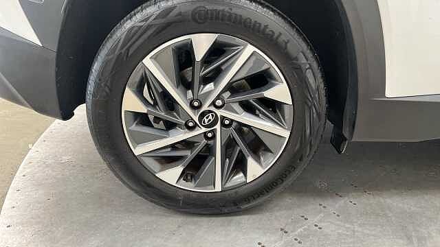 Hyundai TUCSON 1.6 T-GDi Premium SUV 5dr Petrol Manual Euro 6 (s/s) (150 ps) White