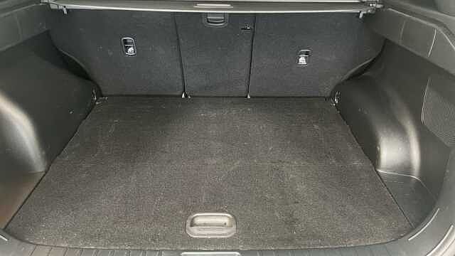 Hyundai TUCSON 1.6 T-GDi Premium SUV 5dr Petrol Manual Euro 6 (s/s) (150 ps) White