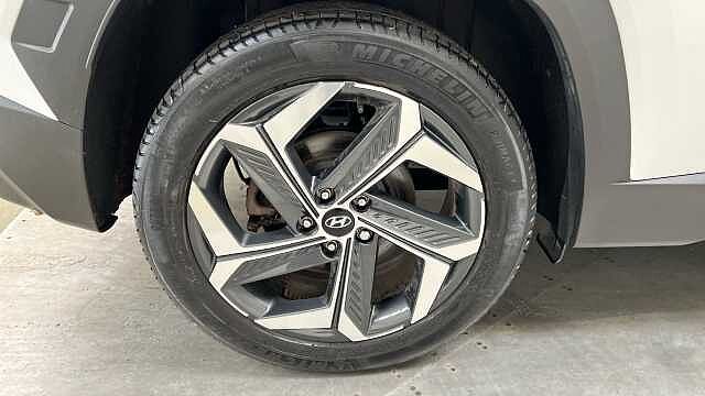 Hyundai TUCSON 1.6 h T-GDi Premium SUV 5dr Petrol Hybrid Auto Euro 6 (s/s) (230 ps) White