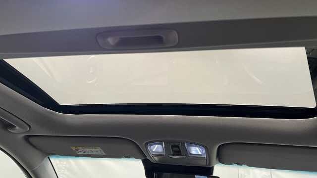 Hyundai KONA 64kWh Ultimate SUV 5dr Electric Auto (10.5kW Charger) (204 ps) Grey