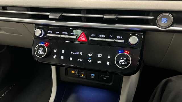 Hyundai TUCSON 1.6 T-GDi 13.8kWh Ultimate SUV 5dr Petrol Plug-in Hybrid Auto Euro 6 (s/s) (253 ABYSS BLACK