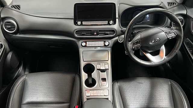 Hyundai KONA 64kWh Premium SE SUV 5dr Electric Auto (7kW Charger) (204 ps) Red