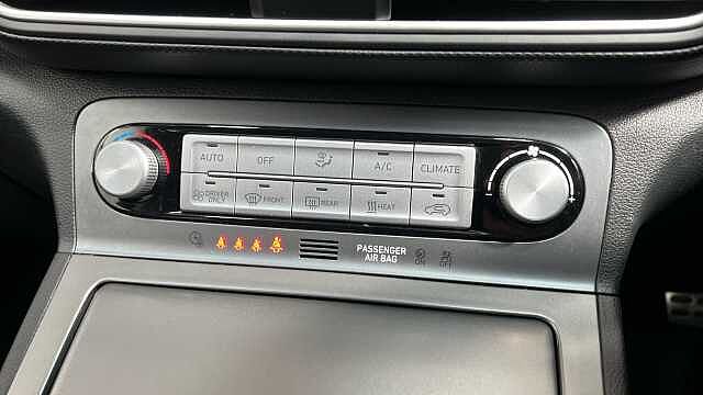 Hyundai KONA 64kWh Premium SE SUV 5dr Electric Auto (7kW Charger) (204 ps) Red