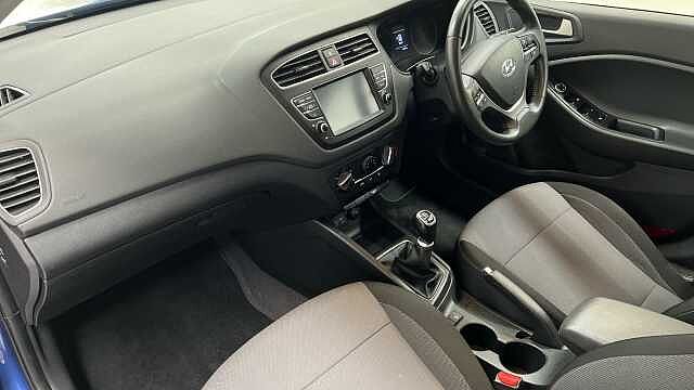 Hyundai I20 1.2 Play Hatchback 5dr Petrol Manual Euro 6 (s/s) (84 ps) Blue