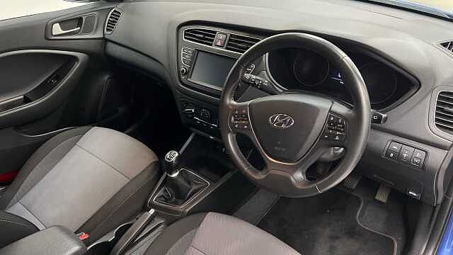 Hyundai I20 1.2 Play Hatchback 5dr Petrol Manual Euro 6 (s/s) (84 ps) Blue