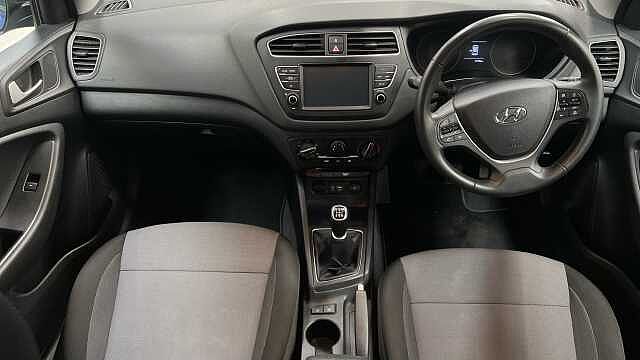 Hyundai I20 1.2 Play Hatchback 5dr Petrol Manual Euro 6 (s/s) (84 ps) Blue