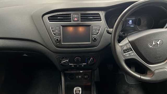 Hyundai I20 1.2 Play Hatchback 5dr Petrol Manual Euro 6 (s/s) (84 ps) Blue