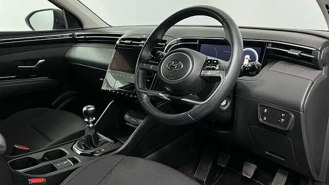 Hyundai TUCSON 1.6 T-GDi SE Connect SUV 5dr Petrol Manual Euro 6 (s/s) (150 ps) White