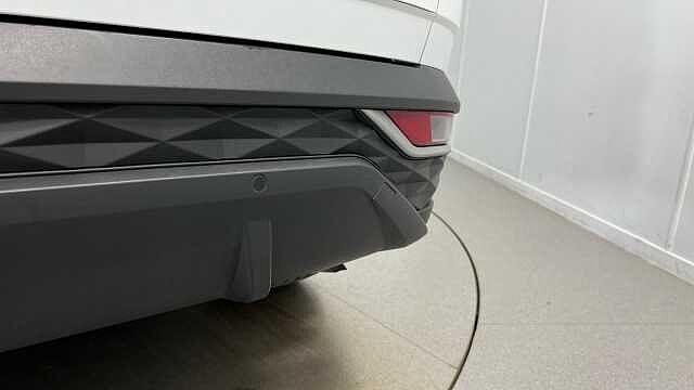 Hyundai TUCSON 1.6 T-GDi SE Connect SUV 5dr Petrol Manual Euro 6 (s/s) (150 ps) White