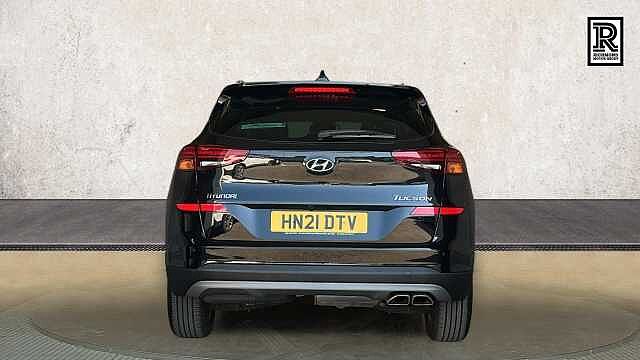 Hyundai TUCSON 1.6 CRDi MHEV SE Nav SUV 5dr Diesel Hybrid Manual Euro 6 (s/s) (115 ps) Phantom Black