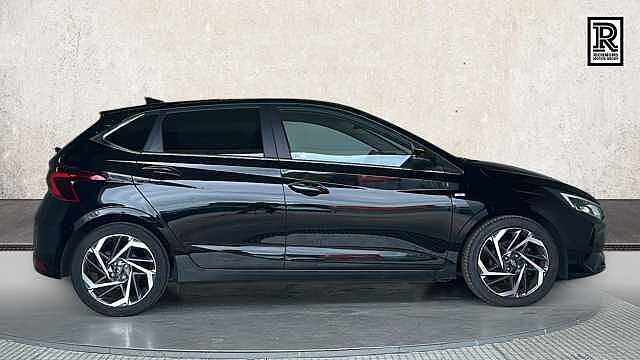 Hyundai I20 1.0 T-GDi MHEV Premium Hatchback 5dr Petrol Hybrid Manual Euro 6 (s/s) (100 ps) Black