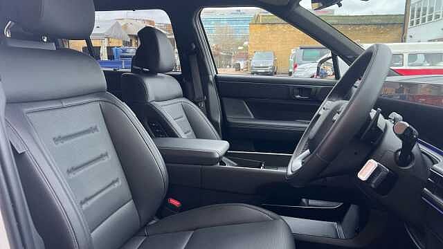 Hyundai Santa Fe 1.6 T-GDi 13.8kWh Calligraphy SUV 5dr Petrol Plug-in Hybrid Auto 4WD Euro 6 (s/s
