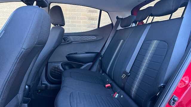 Hyundai I10 1.2 Premium Hatchback 5dr Petrol Auto Euro 6 (s/s) (84 ps) Dragon Red