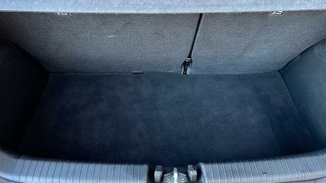 Hyundai I10 1.2 Premium Hatchback 5dr Petrol Auto Euro 6 (s/s) (84 ps) Dragon Red