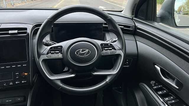 Hyundai TUCSON 1.6 T-GDi SE Connect SUV 5dr Petrol Manual Euro 6 (s/s) (150 ps) Atlas White