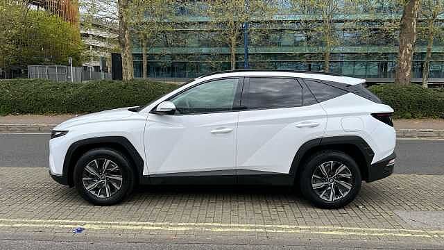 Hyundai TUCSON 1.6 T-GDi SE Connect SUV 5dr Petrol Manual Euro 6 (s/s) (150 ps) Atlas White