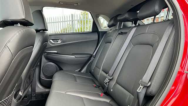 Hyundai KONA 1.0 T-GDi MHEV Ultimate SUV 5dr Petrol Hybrid Manual Euro 6 (s/s) (120 ps) Pulse Red