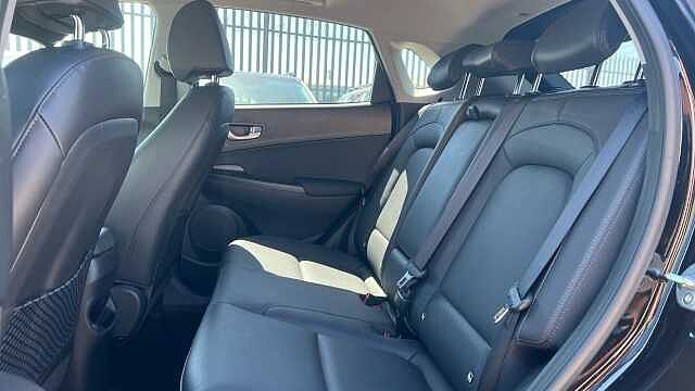 Hyundai KONA 1.6 h-GDi Ultimate SUV 5dr Petrol Hybrid DCT Euro 6 (s/s) (141 ps) Black