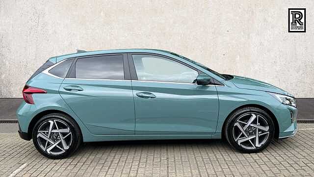 Hyundai I20 1.0 T-GDi Tech Line Hatchback 5dr Petrol DCT Euro 6 (s/s) (90 ps) MANGROVE GREEN