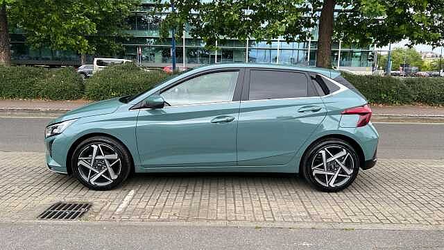 Hyundai I20 1.0 T-GDi Tech Line Hatchback 5dr Petrol DCT Euro 6 (s/s) (90 ps) MANGROVE GREEN