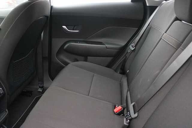Hyundai KONA 48.4kWh Advance Auto 5dr