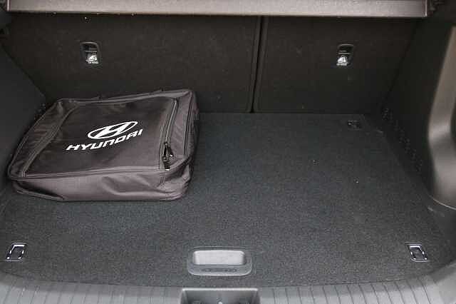 Hyundai KONA 39kWh SE Connect Auto 5dr (10.5kW Charger)