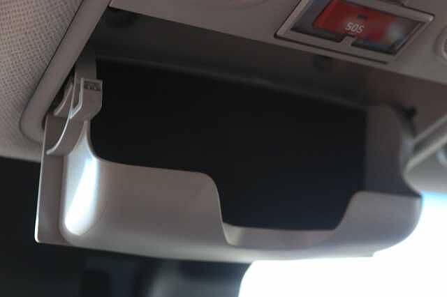 Hyundai KONA 39kWh SE Connect Auto 5dr (10.5kW Charger)