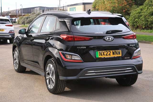 Hyundai KONA 39kWh SE Connect Auto 5dr (10.5kW Charger)