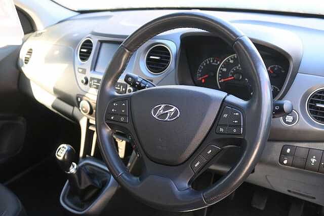 Hyundai I10 1.2 Premium SE Euro 6 5dr Red