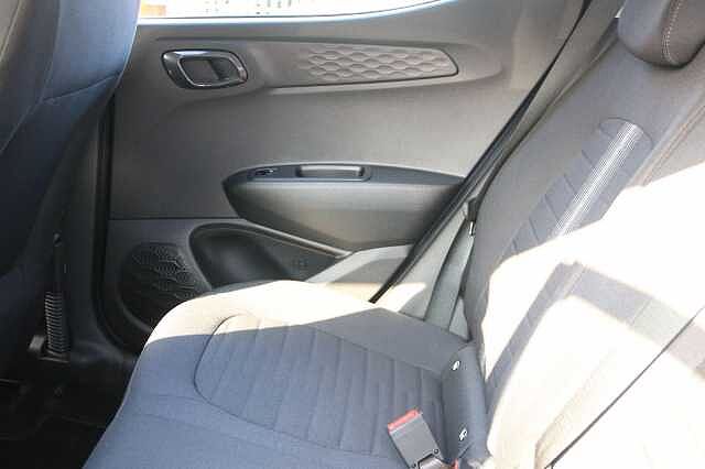 Hyundai I10 1.0 SE Connect Auto Euro 6 (s/s) 5dr Grey