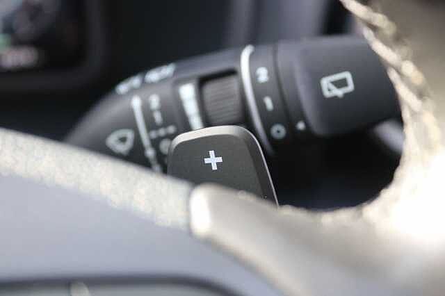 Hyundai KONA 1.6 h-GDi SE Connect DCT Euro 6 (s/s) 5dr Black