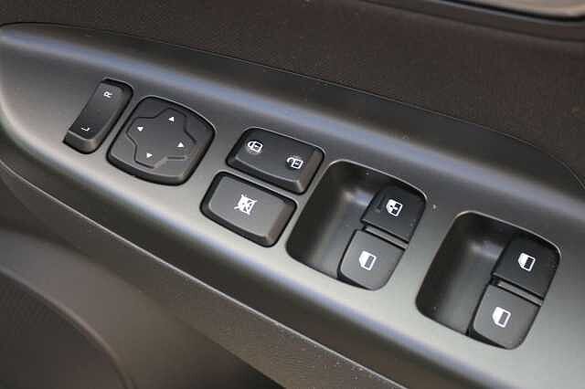 Hyundai KONA 1.6 h-GDi SE Connect DCT Euro 6 (s/s) 5dr Black