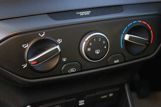 Hyundai I20 1.0 T-GDi MHEV SE Connect Euro 6 (s/s) 5dr White