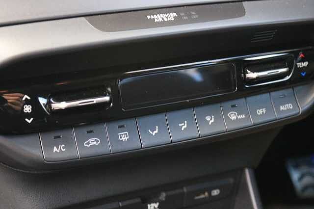 Hyundai BAYON 1.0 T-GDi MHEV Premium DCT Euro 6 (s/s) 5dr White